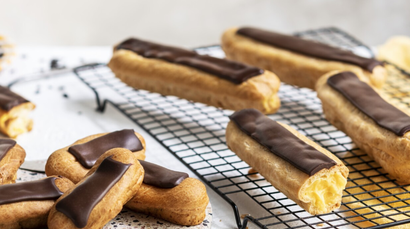 ❄️JORIBA DEG06 ECLAIR AU CHOCOLAT 16CM FOURRE CREME PATISSIERE 22X100GR (REMPLACERA 02100351 )