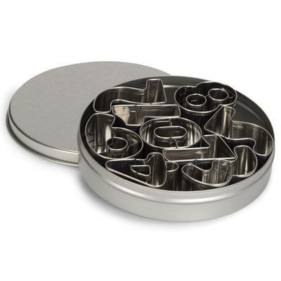 IBILI BOX OF 9 NUMBER COOKIE CUTTERS 2.5CM TIN