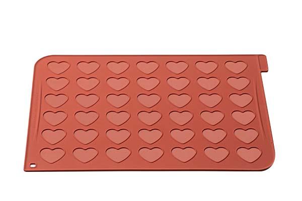 TAPIS A MACARON FORME DE COEUR SILIKOMART 30X40CM MAC 03