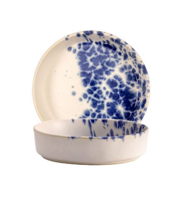 LE COQ PHOBOS WIT BLAUWE STIPPEN BORD 18XH4CM VIERKANTE RANDEN STEENGOED - LPHO019BB004180