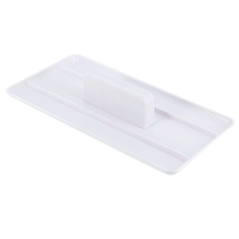 SPATULE POUR LISSER LA PATE A SUCRE