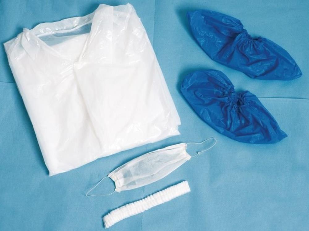 KIT VISITEUR*1BLOUSE PE/1CHARLOTTE/1MASQUE PAP/ 1PAIRE SURCHAUSSURE PE 100 PCES