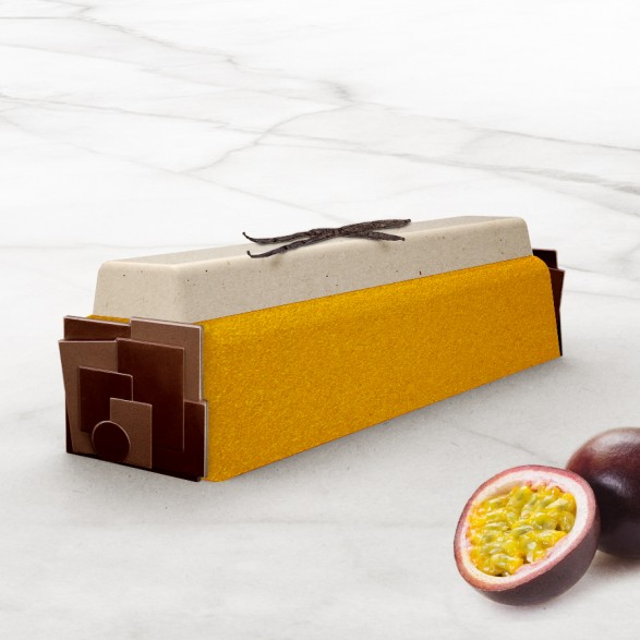 BUB51A MOULE A BUCHE AUTHENTIQUE EN PVC 25X7X6CM 6PCES