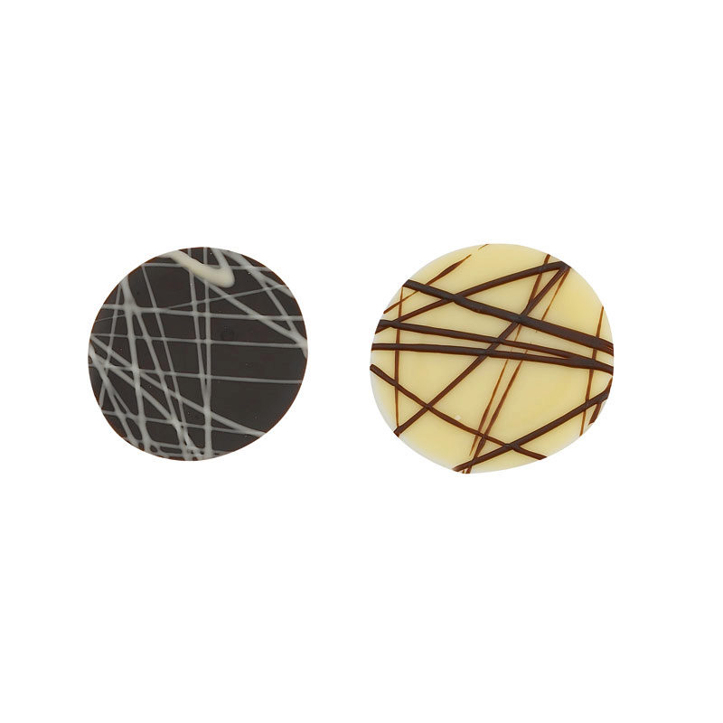 1030101 ROUND FONDANT AND WHITE WITH LINES 560PCS ***ON ORDER***