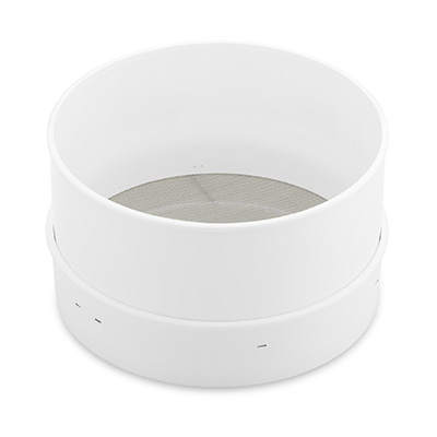 TAMIS A SUCRE CORPS EN PLASTIQUE 18,5CM ET TAMIS EN NYLON ESPACEMENT 0.5MM