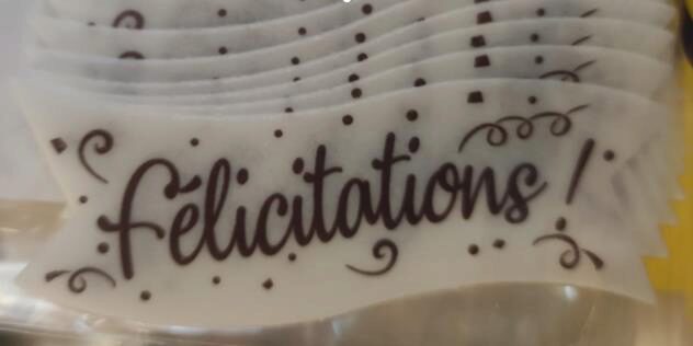 WHITE WAFER BANNER CONGRATULATIONS 94X30MM 24PCS