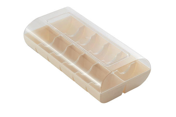 MACADO WIT DOOS VOOR 12 MACARONS FOST+ INBEGREPEN