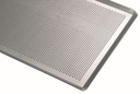 ALUMINIUM BAKPLAAT 53X32,5CM GEPERFOREERD 45° RAND DIKTE 1,5MM=STUK