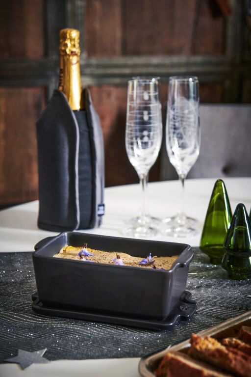 PEUGEOT KERAMISCHE FOIE GRAS TERRINE MET LEISTEENPERS