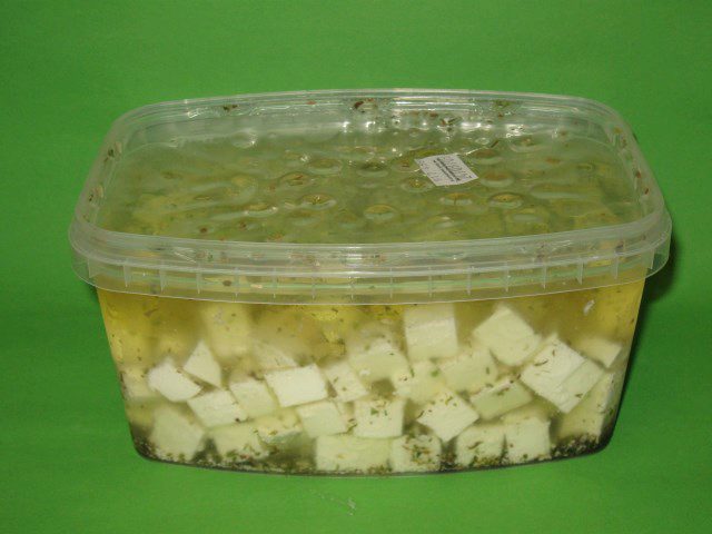 FROMAGE FETA EN CUBE A L'HUILE 1,5KG  40%MG = RAVIER 