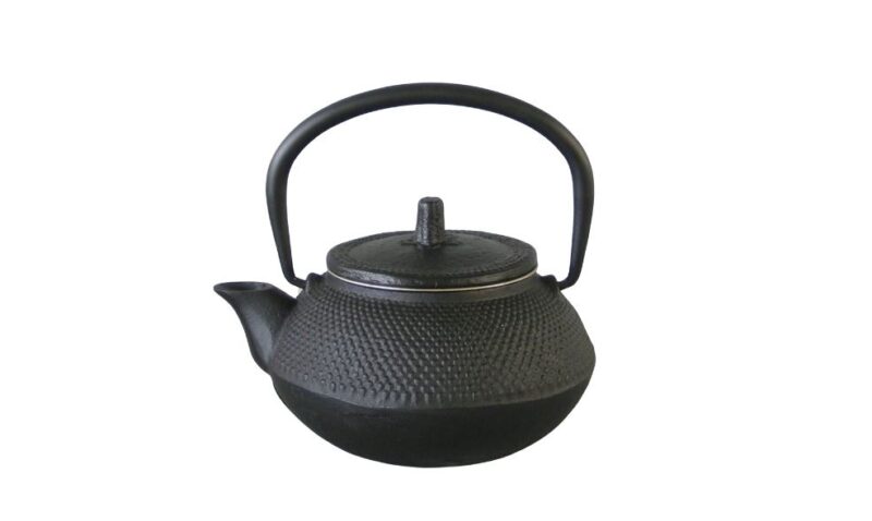 0,30L ZWART GIETIJZEREN GEËMAILLEERDE THEEPOT