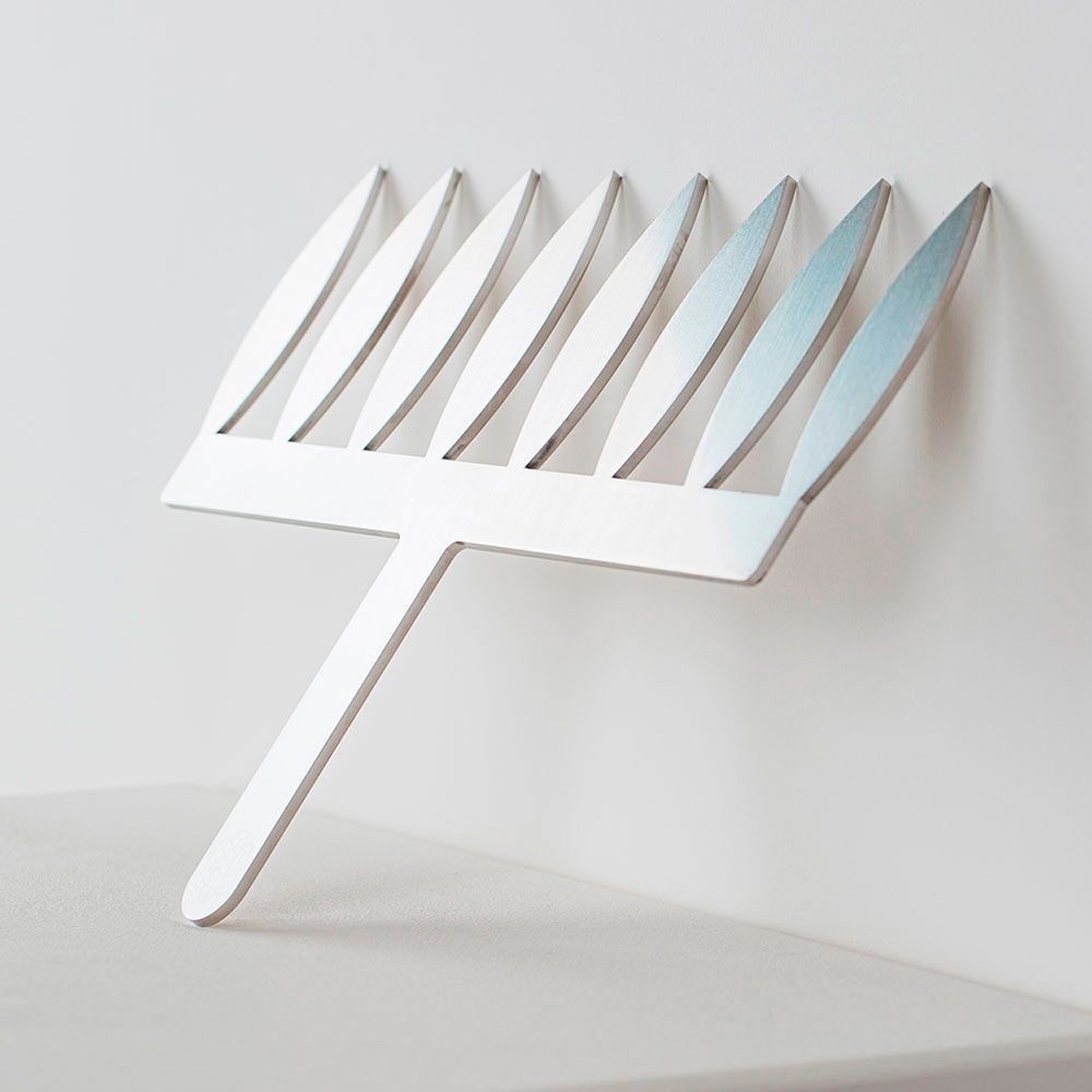 PEIGNE À TREMPER DÉCOR "8 FEUILLES DE 8 CM" MODÈLE "COMB"