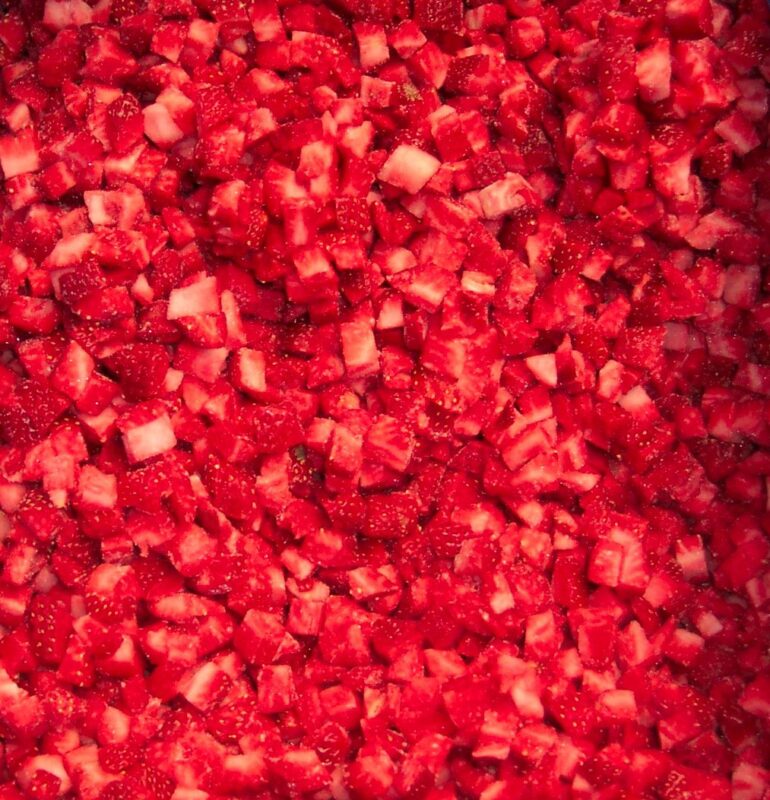 ❄️CAMAROSSA STRAWBERRY CUBES 10/10 BULK PACK 10KG