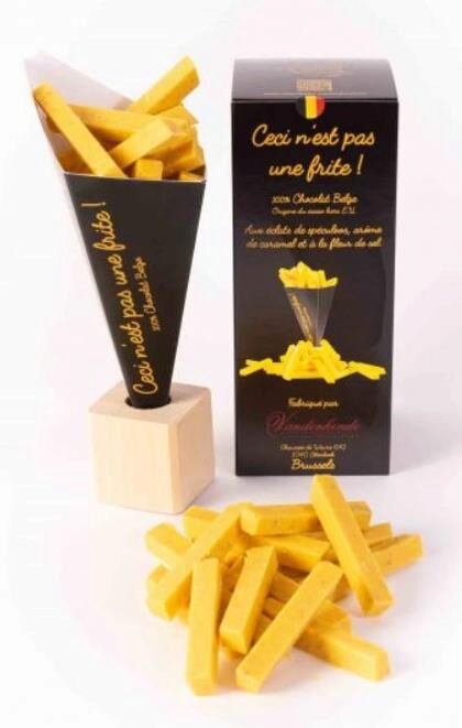 CORNET DE 18 FRITES EN CHOCOLAT 125GR"CECI N'EST PAS UNE FRITE"