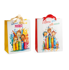 [00074163] SAC EN CARTON AVEC ANSES SATIN MOTIF CRAYONS/ENFANTS 2ASS. 18x8CM HT 22CM  