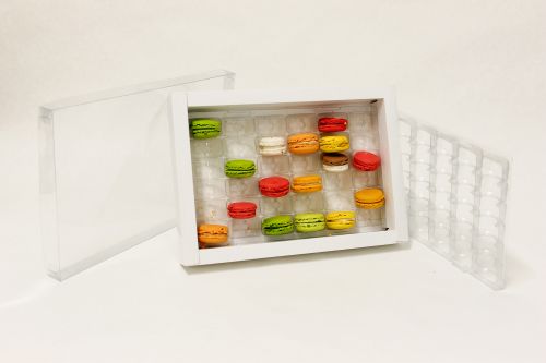 [41700203] 36 MACARONS DOOS ROOM KLEUR MET INSERTS=STUK