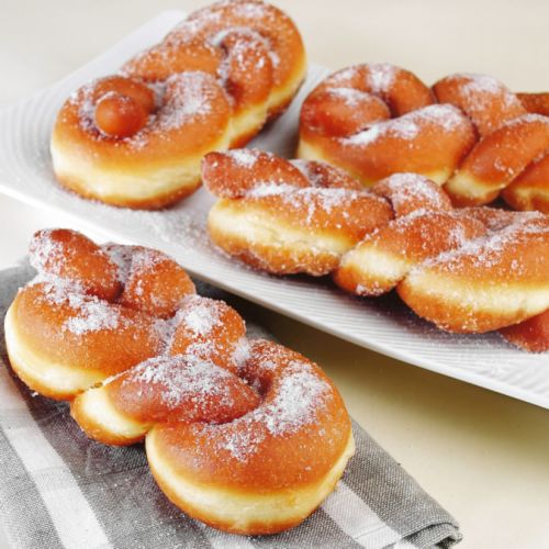 [05040915] ❄️KOMPLET BRAIDED DONUT 50X70GR