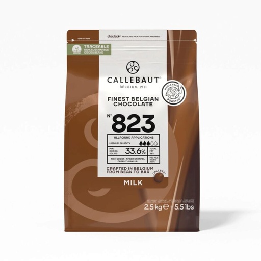 [03070178] CALLEBAUT 823-E4-U71 MELKCHOCOLADE CALLETS 34%  KARTON VAN 8 ZAKKEN X 2,5KG = KG