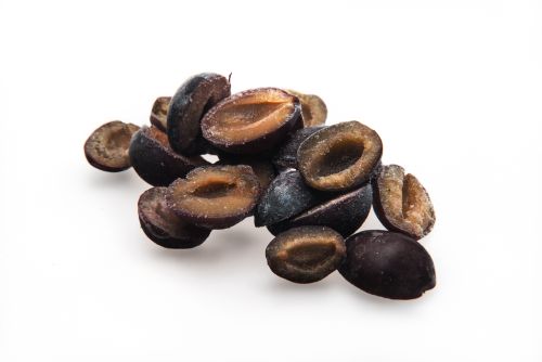 [01030023] DIRAFROST PRUIMHELFTEN 1/2 QUETSCHE (HANDGESNEDEN) 4 X 2,5 KG